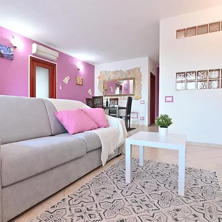 Izzhome Njoy Apartmán Pula