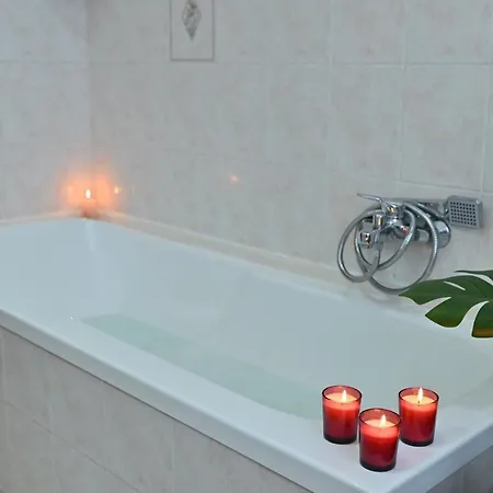 Izzhome Njoy Apartmán Pula