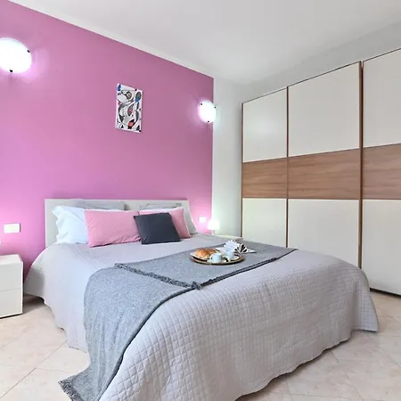 Izzhome Njoy Apartment Pula