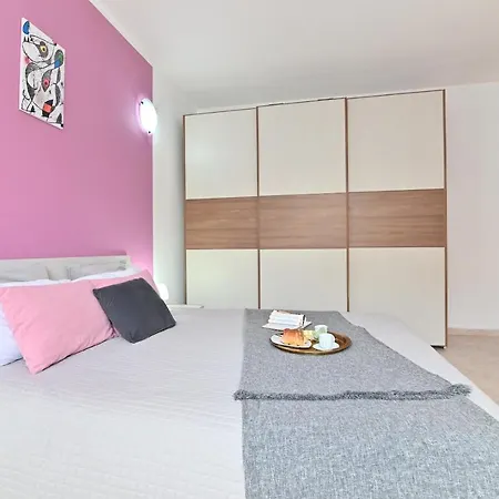 Izzhome Njoy Apartament Pula