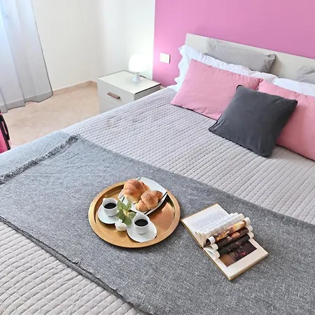 Izzhome Njoy Apartment Pula