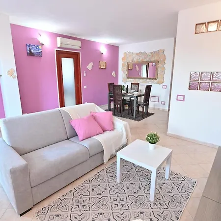 Izzhome Njoy Apartment *