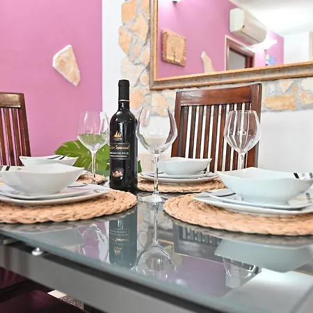Apartment Izzhome Njoy *