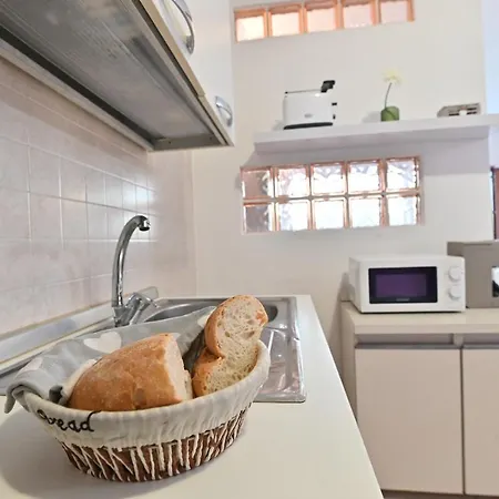 Izzhome Njoy Apartament Pula